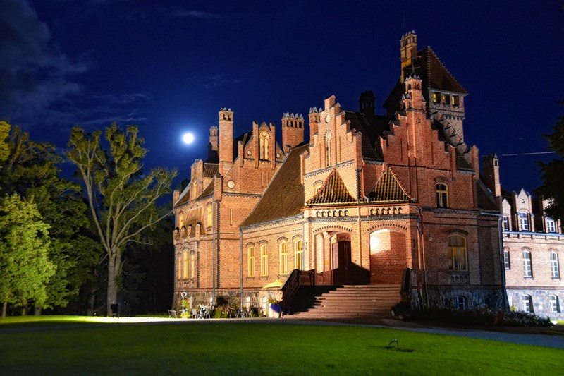 Castles and manors to visit in the Baltics airBaltic blog