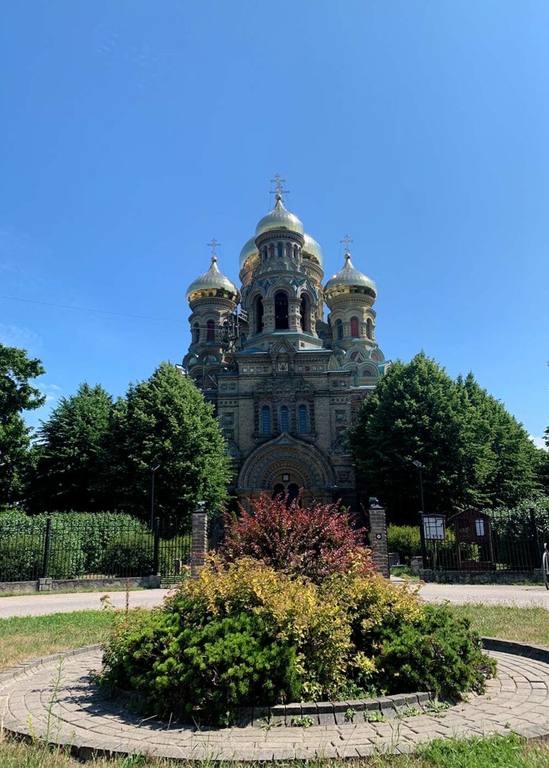 In Karosta, in the middle of residential houses, is hidden the opulent St. Nicholas Naval Cathedral