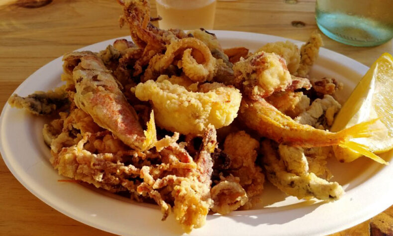 Fritto misto (fried seafood), buy from the boats along the canal