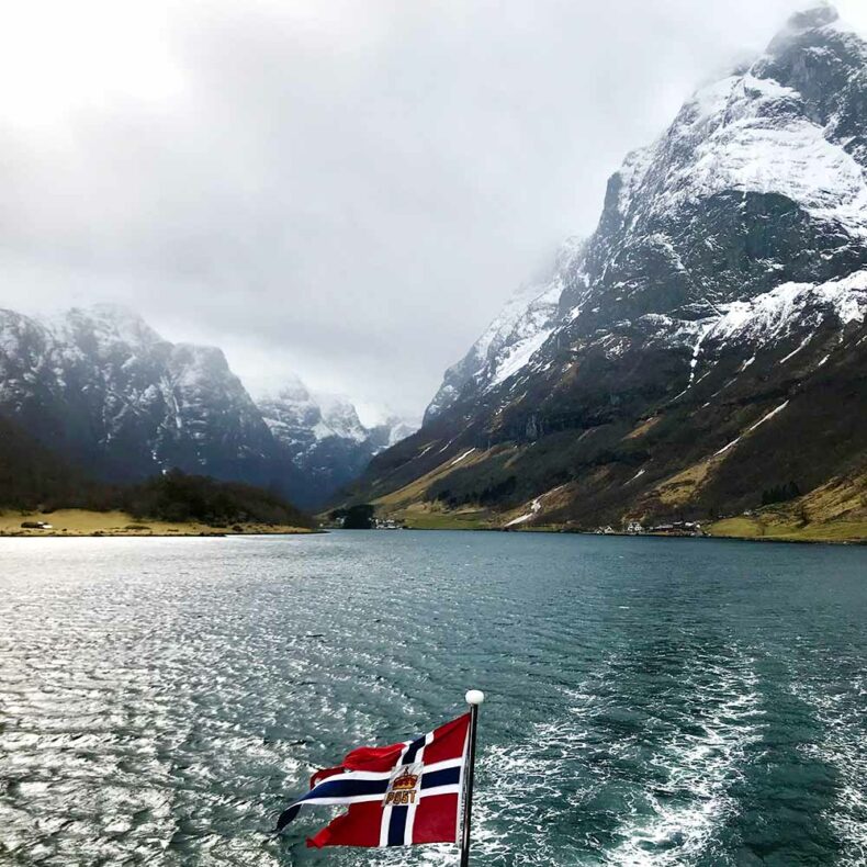 Norway in a Nutshell cruise takes you through the stellar highlights of the country
