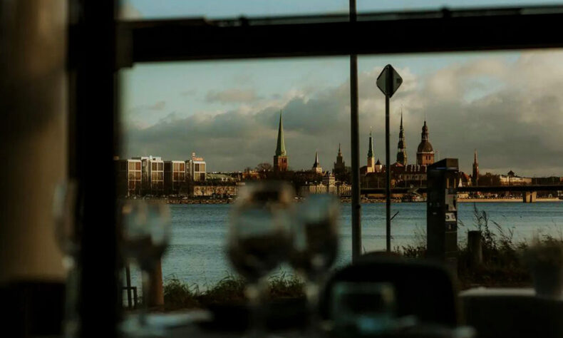 In the Fabrika restaurant you can enjoy an exquisite dinner with a grand view