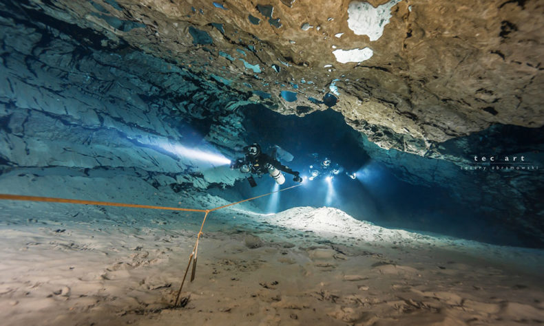 Molnár János Cave Budapest