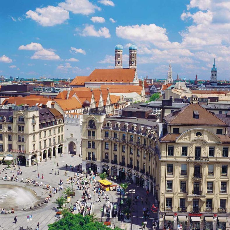 Karlsplatz genannt Stachus - Vibrant neighbourhoods