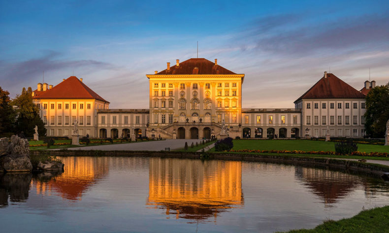 Schloss Nymphenburg palace - Abendlicht