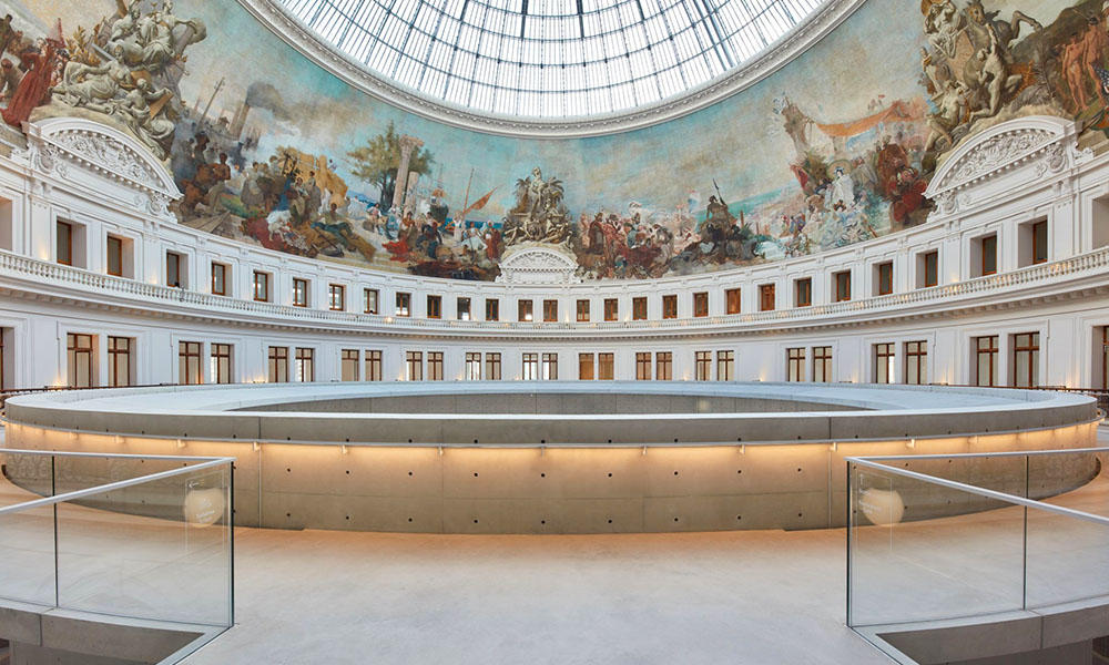 a place to experience art and architecture- Bourse de Commerce