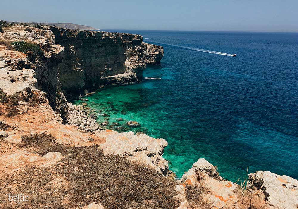 A view from Dingli cliffs in Malta-2