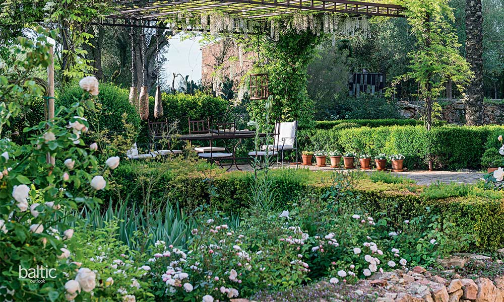 Son Muda in Felanitx, Mallorca, is a dry, Mediterranean garden on a flat site