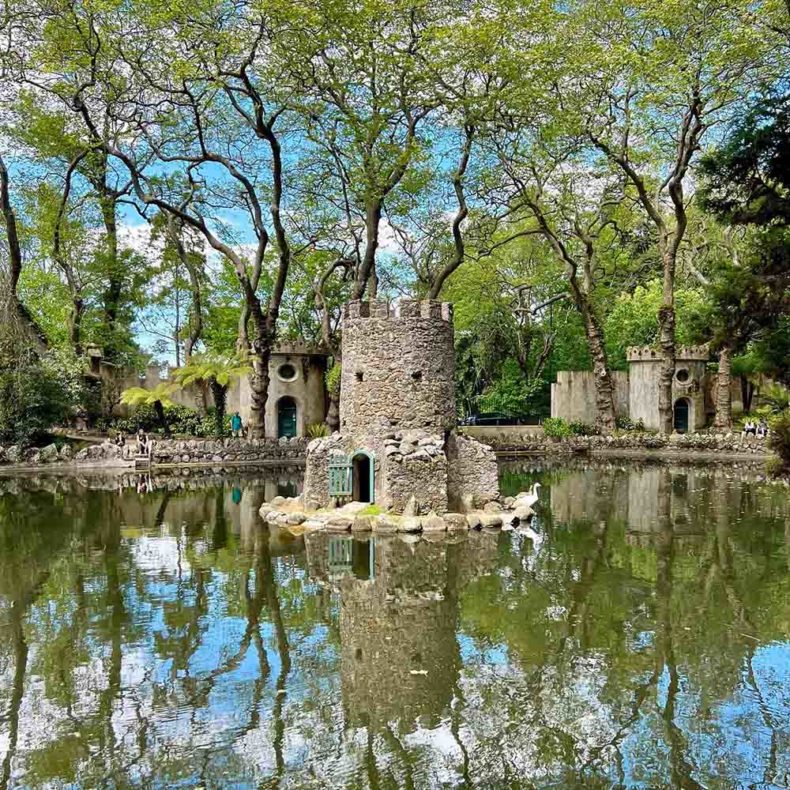 Explore Pena palace park