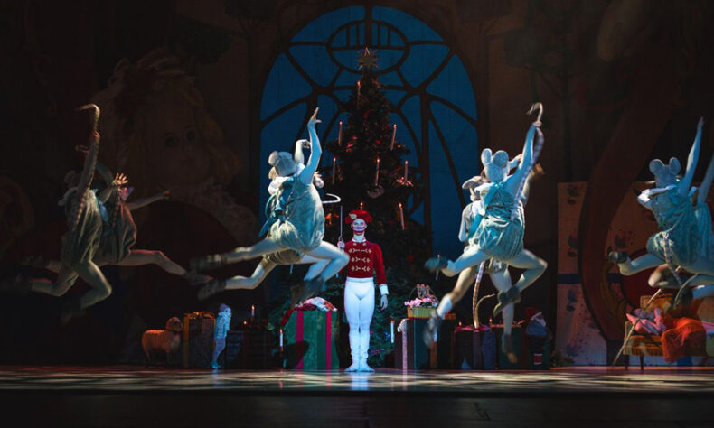If you are in Riga in december, treat yourself to a cult production of the The Nutcracker