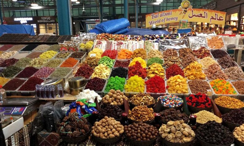 While in Baku, visiting Yashil Bazaar is a must-have