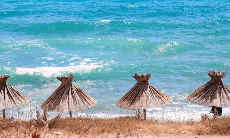 Travellers like to go to Baška to swim and sunbathe