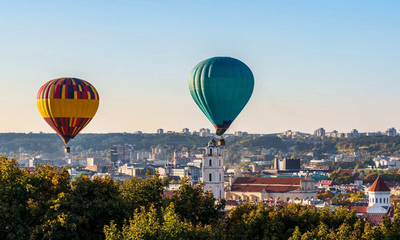 See Vilnius from a bird’s eye by flying with a hot air balloon