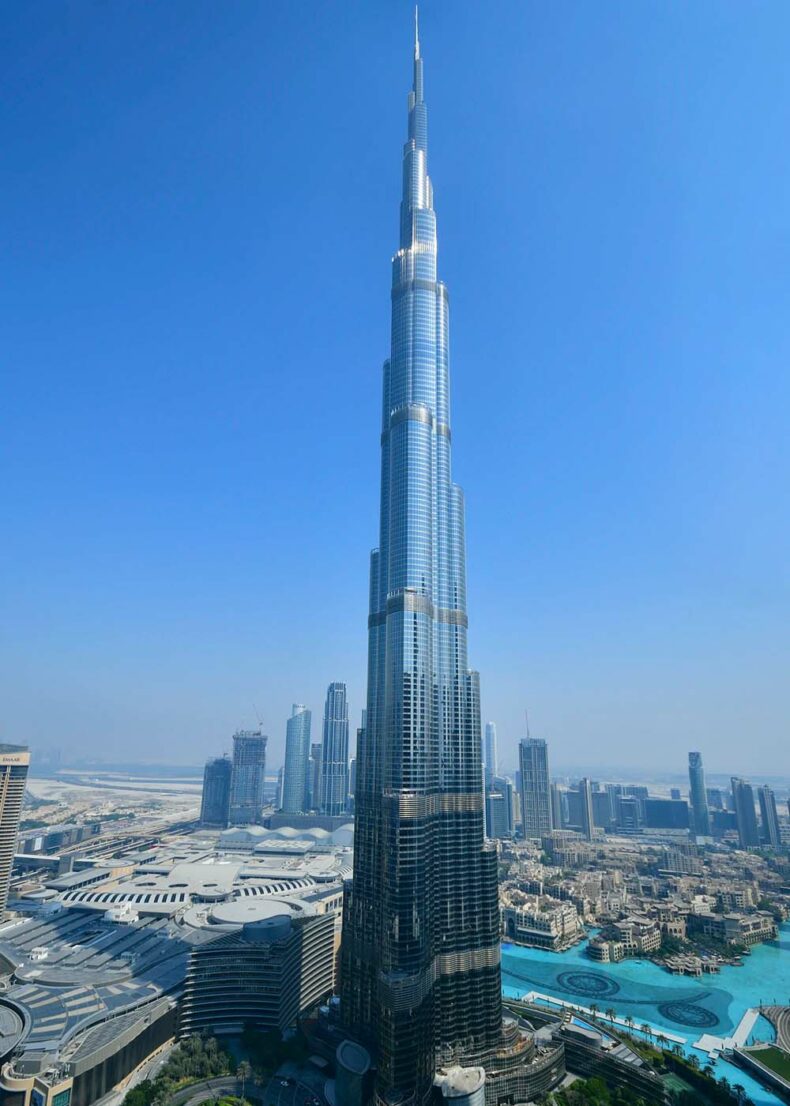 World tallest building - Burj Khalifa in Dubai