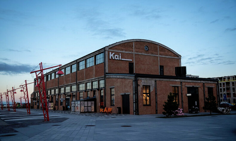 Kai Art Center is the cultural heart of the former shipyard Noblessner Quarter