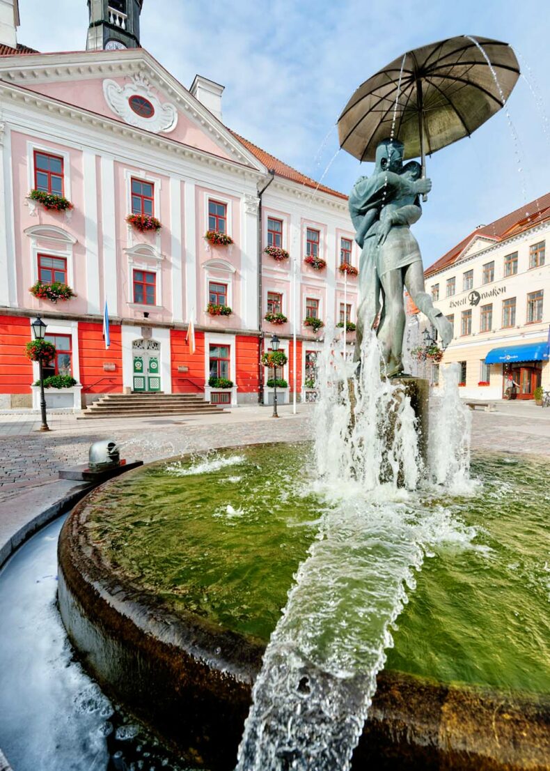 Tartu is a place where vibrant bohemian student life and history meet