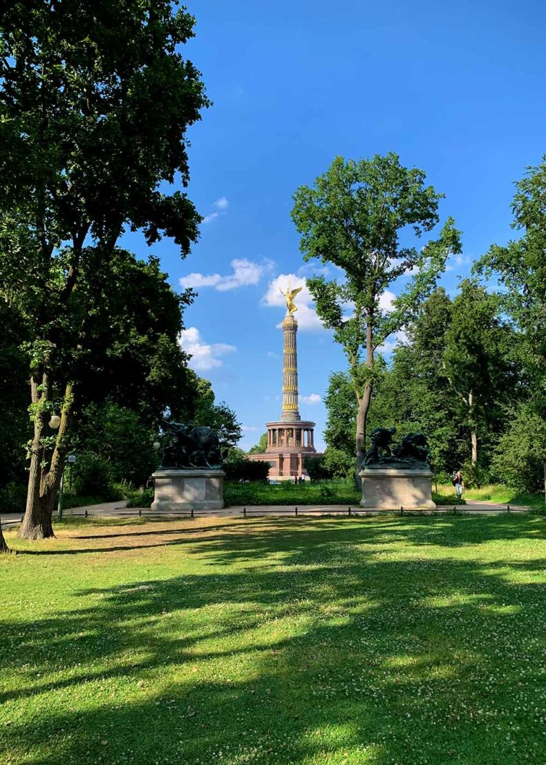 Tiergarten offers open green spaces, many interesting memorials as well as cultural and political sights