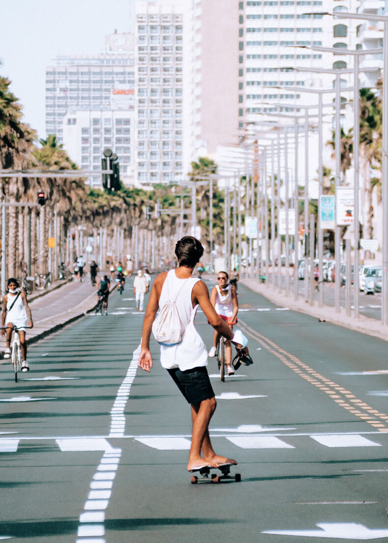 Nowadays, Tel Aviv city has a Miami-like appearance with its palm-lined streets
