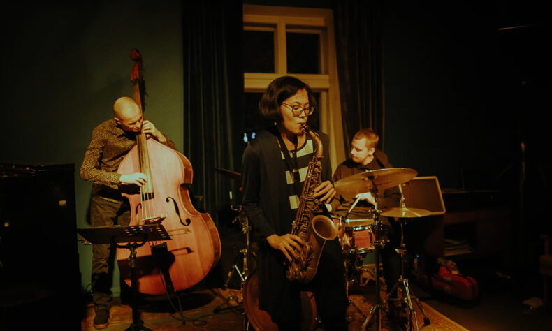 M/Darbnīca in the Briāna Quarter often hosts jazz nights and concerts