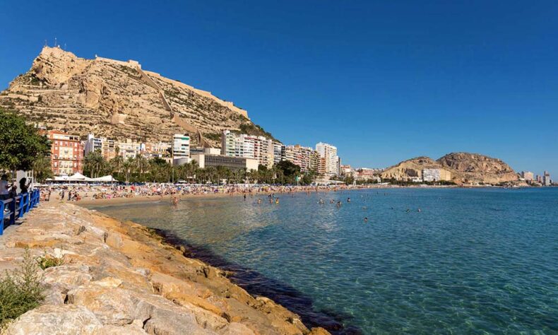 Playa del Postiguet is the main beach in Alicante