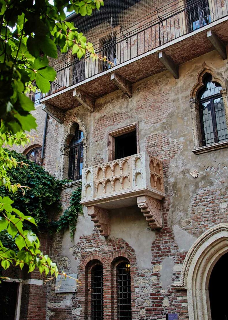 Immerse yourself in feelings of love visiting Juliet's balcony