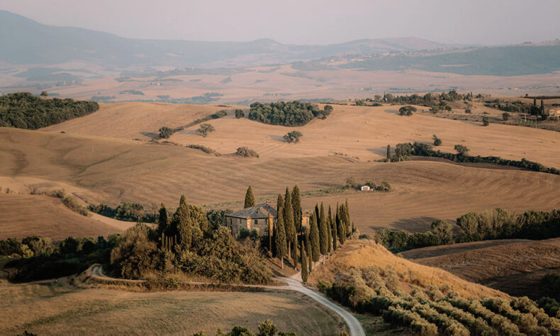 Discover picturesque Tuscany landscape