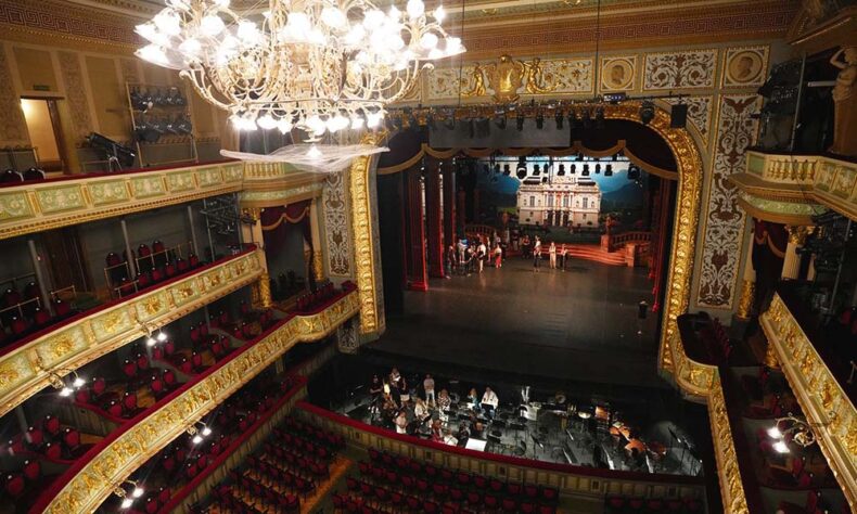 Take a look behind the scenes in a guided tour at the prestigious Latvian National Opera