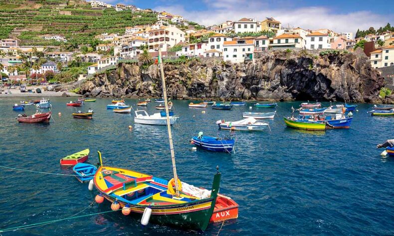 Câmara de Lobos stands out for its stunning Atlantic landscapes and centuries-old fishing tradition