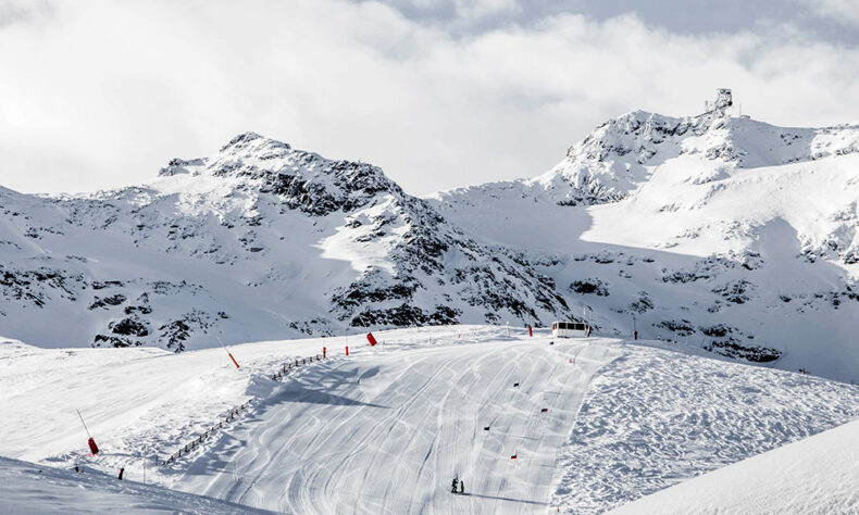 Breathtaking Alpine vistas in the Val Thorens skiing region