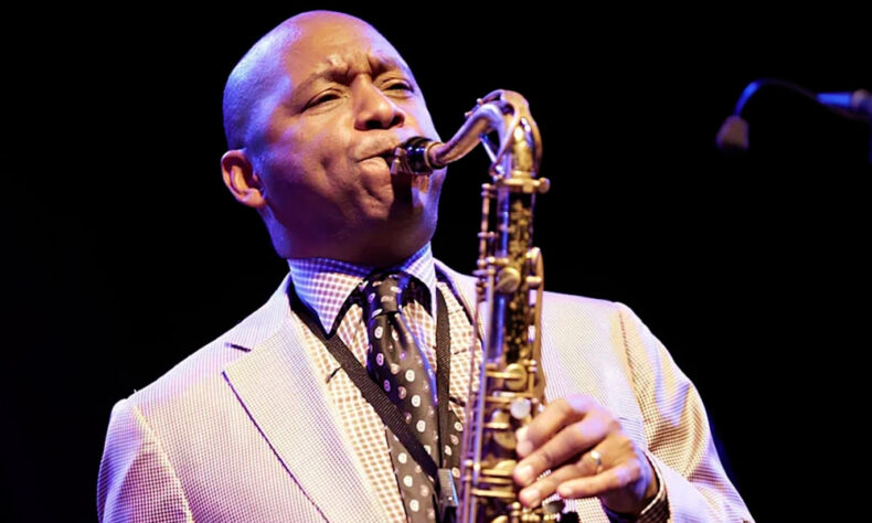 On November 9, Branford Marsalis will perform with the Latvian Radio big band in a new music festival - Pink Noise Riga