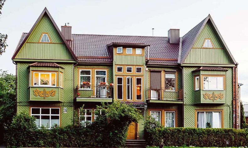 The neighbourhoods of Žaliakalnis has earned Kaunas a prestigious place on the UNESCO World Heritage List