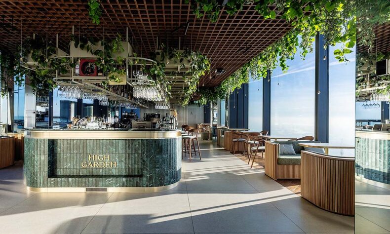 HighGarden is a sophisticated lounge on the 49th floor of Varso Tower