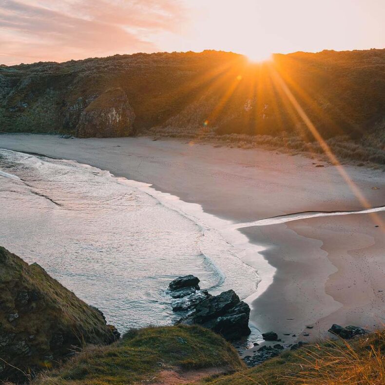 A quiet escape to the hidden gem - Hackley Bay which is perfect for coastal walks and wildlife spotting